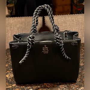 Tote bag with cloth rope handle with cross body strap